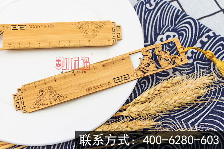 鄯水礼遇为湖北省博打造特色旅游纪念品