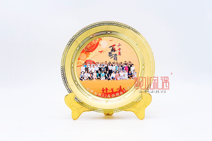 同学聚会准备什么样的纪念品?