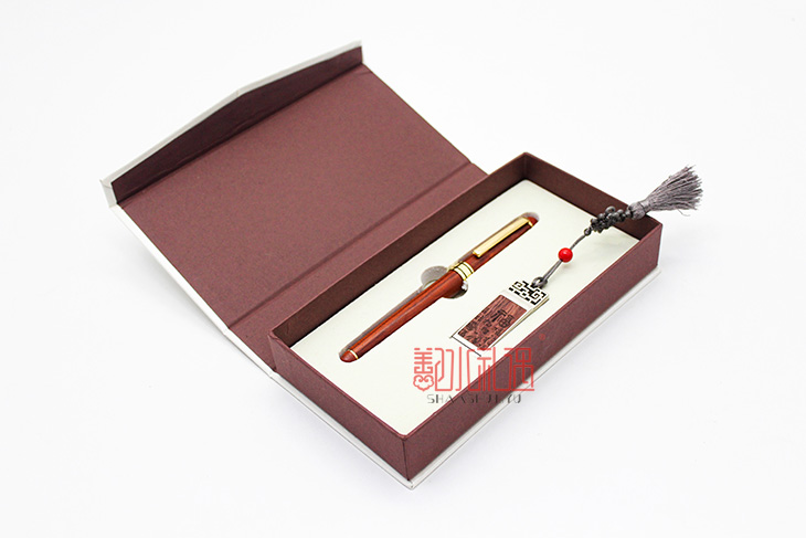 商务纪念品选红木办公产品定制