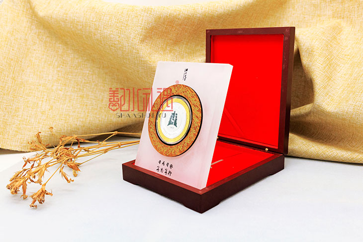 创意纪念品定制的好处与特点