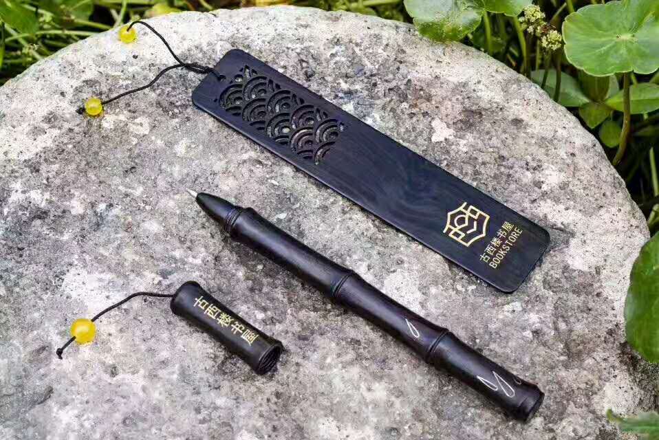 定制纪念品更加注重个性