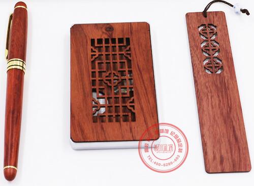 毕业了，来鄯水定制校园纪念品