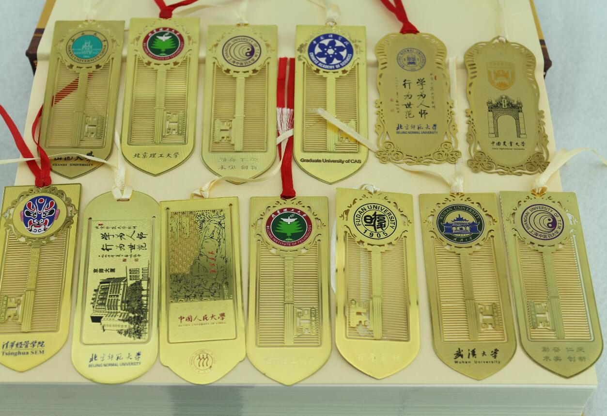 为什么越来越多的高校定制纪念品选择鄯水礼遇