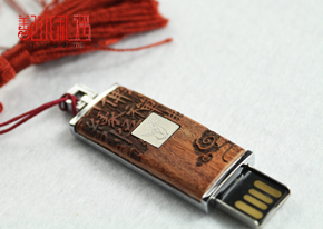 上市公司选择定制什么纪念品送给客户好呢？