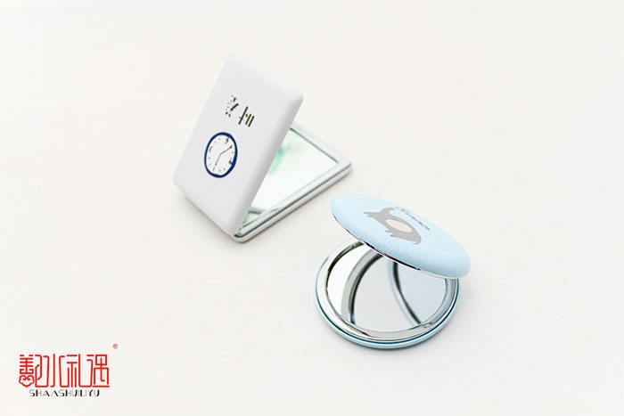 卡通漫画纪念品