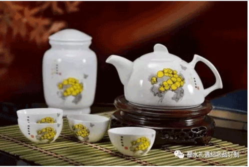 旅游纪念品带你看尽油菜花的美好